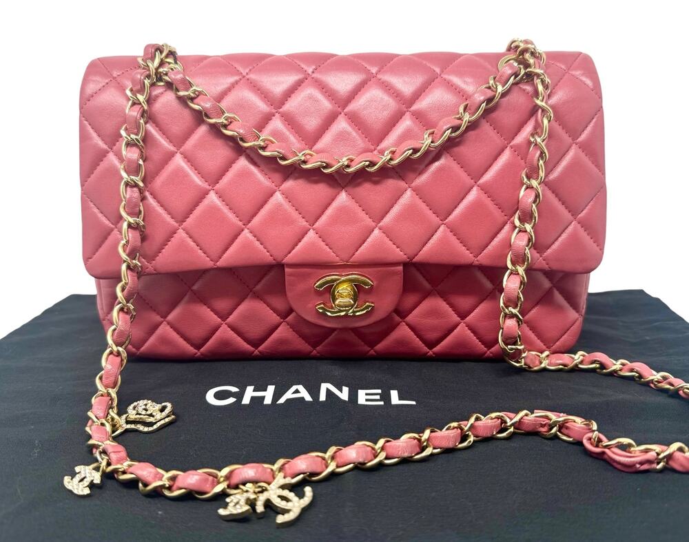 ✨🛍️ Chanel Pink Quilted Lambskin Valentine Charm Medium Flap Bag